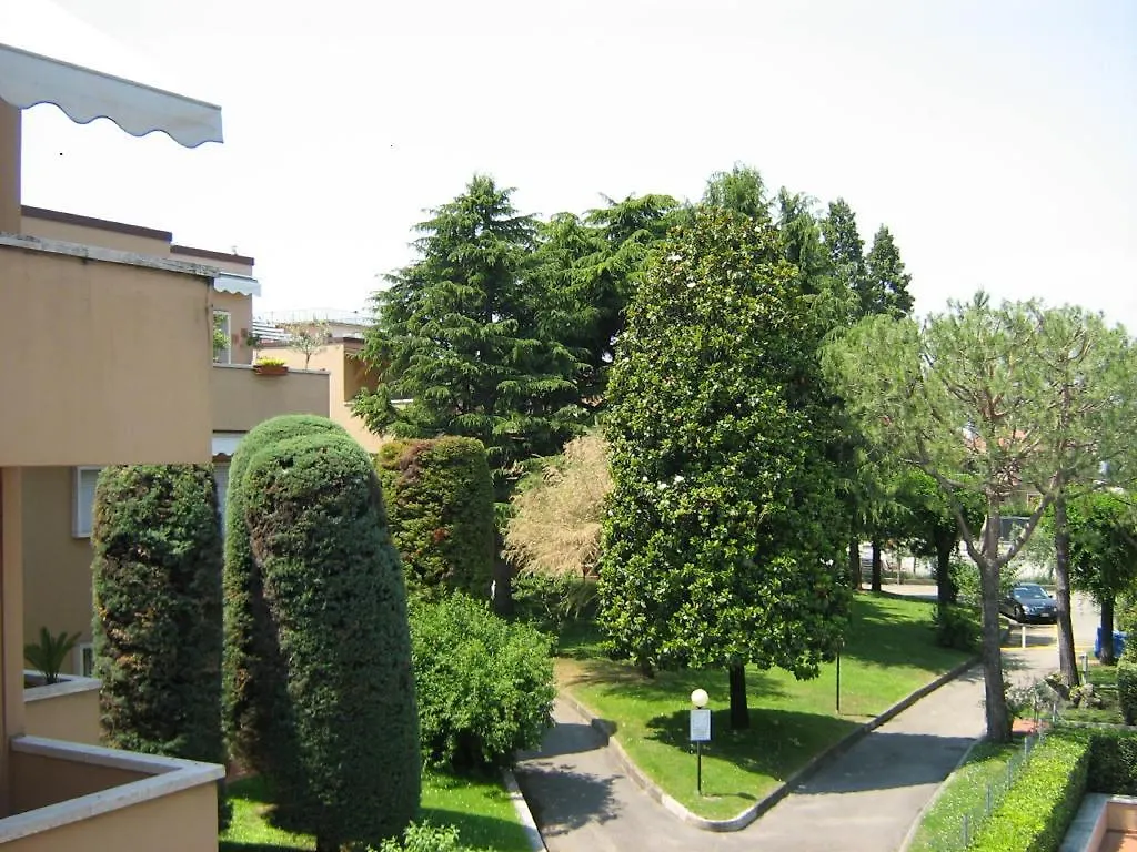 Residence La Madonnina Peschiera del Garda 0*,